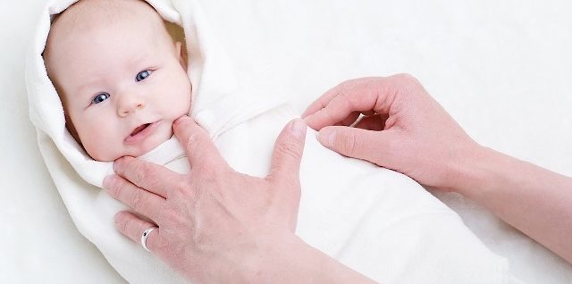 Babys pucken – gut oder schädlich?